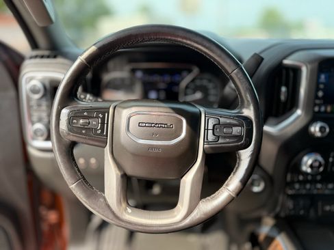 Used 2021 GMC Sierra 2500 Denali w/ Denali Ultimate Package AWD/4WD image 33
