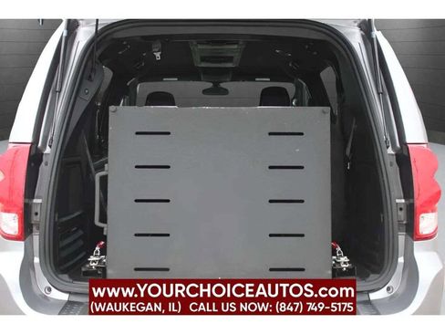 Used 2019 Dodge Grand Caravan GT image 25