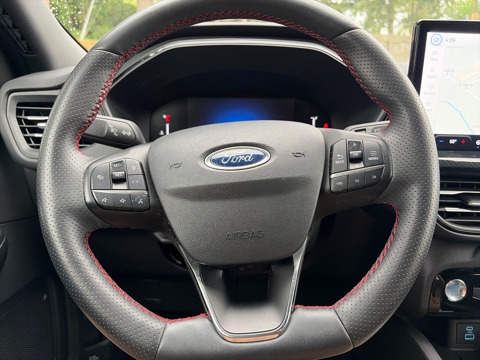 Used 2023 Ford Escape ST-Line w/ Tech Pack #1 AWD/4WD image 26