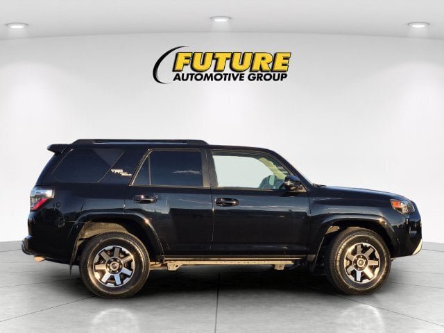Certified 2023 Toyota 4Runner TRD Off-Road Premium w/ Moonroof Package AWD/4WD image 4