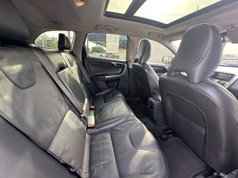 Used 2014 Volvo XC60 T6 AWD/4WD image 23