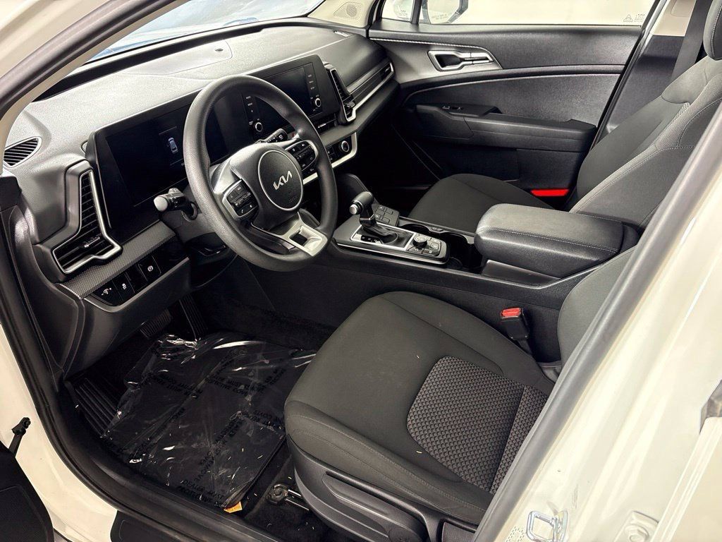 Used 2024 Kia Sportage LX AWD/4WD image 23