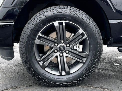 Used 2022 Ford F150 XLT w/ Equipment Group 302A High image 9