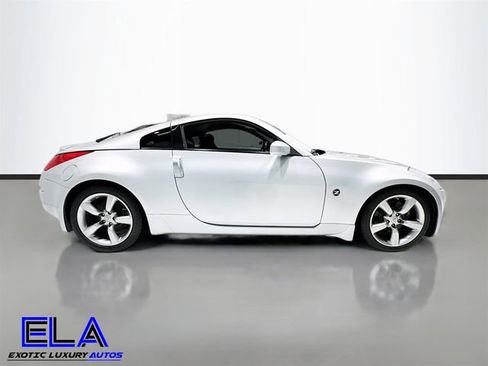 Used 2006 Nissan 350Z Enthusiast w/ (N93) Cargo Convenience Pkg image 6