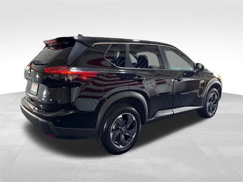 Used 2025 Nissan Rogue SV AWD/4WD image 5