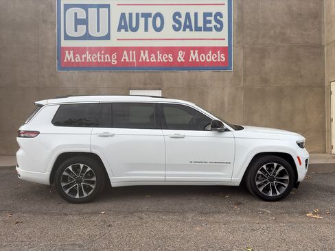 Used 2023 Jeep Grand Cherokee L Overland AWD/4WD image 4
