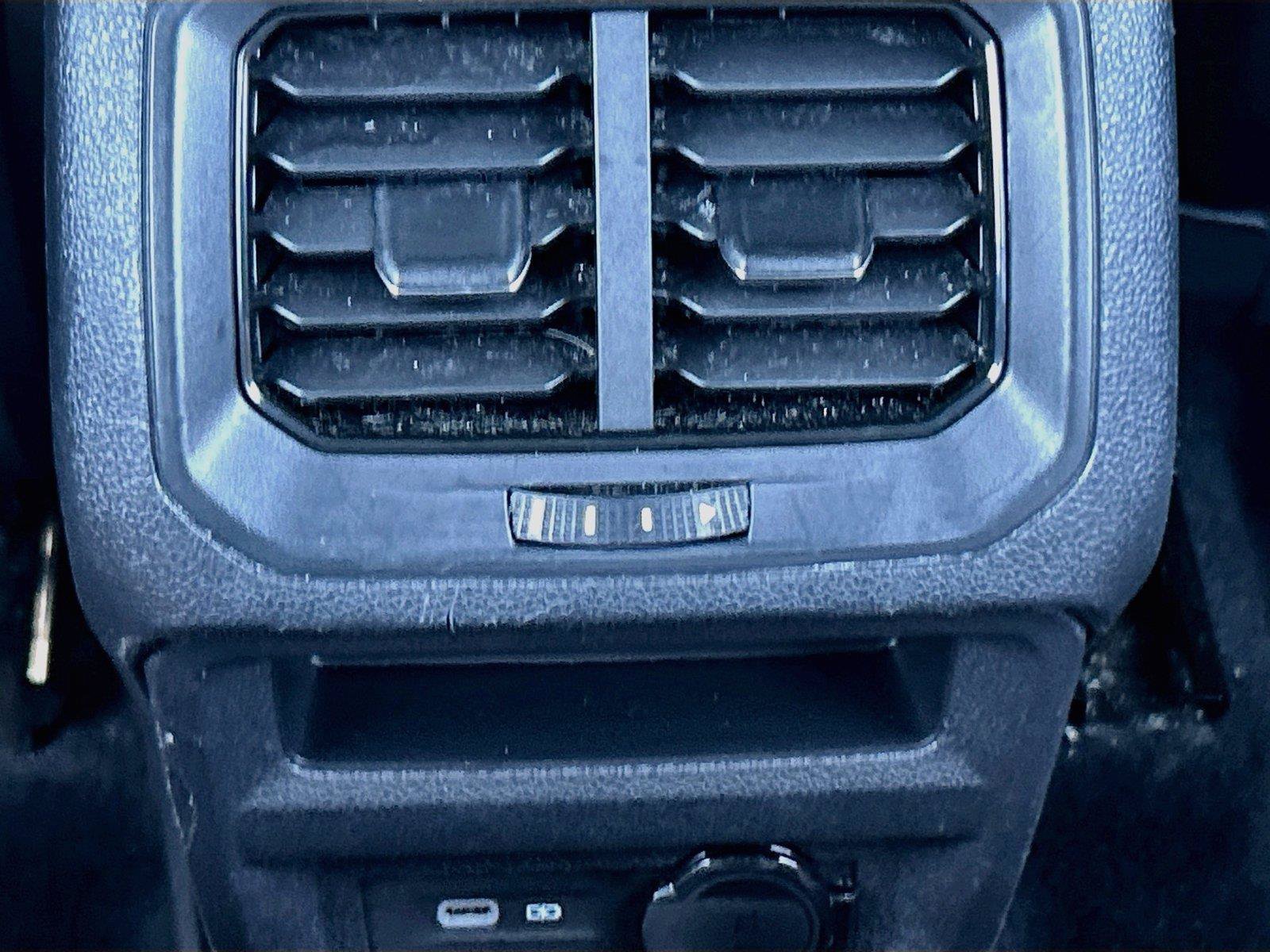 Used 2023 Volkswagen Tiguan SE R-Line FWD image 21