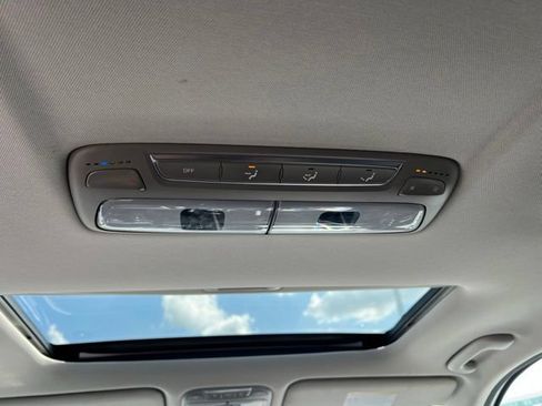 Used 2020 Kia Telluride S AWD/4WD image 33