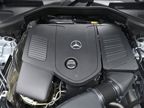 New 2026 Mercedes-Benz GLC 300 image 32