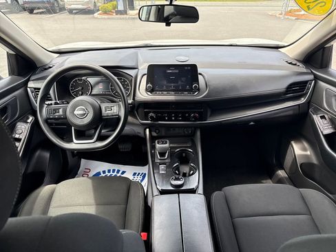 Used 2024 Nissan Rogue S AWD/4WD image 14