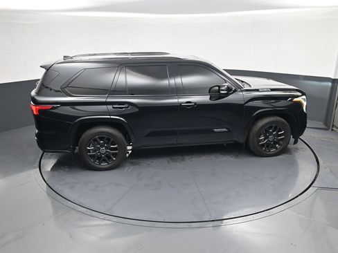 Used 2024 Toyota Sequoia Platinum AWD/4WD image 33