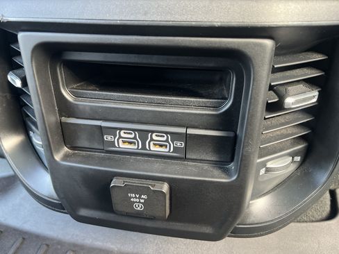 Used 2023 RAM 1500 Laramie AWD/4WD image 42