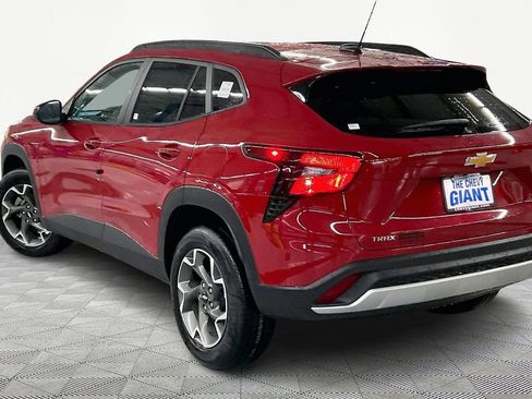 New 2026 Chevrolet Trax LT w/ Driver Confidence Package image 3