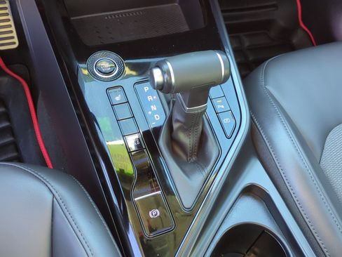 Used 2024 Kia Niro EX Touring image 25