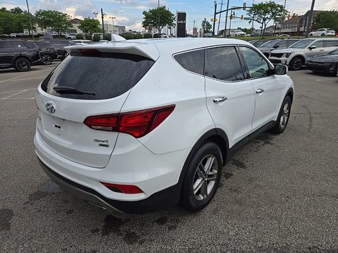 Used 2017 Hyundai Santa Fe Sport w/ Cargo Package AWD/4WD image 4