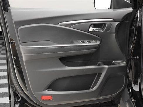 Used 2021 Honda Passport Sport image 21