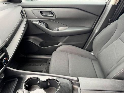 Certified 2025 Nissan Rogue S FWD image 13