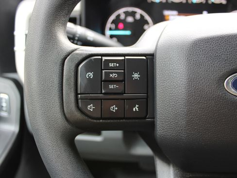 Used 2023 Ford F350 XL w/ 360-Degree Camera Package AWD/4WD image 10