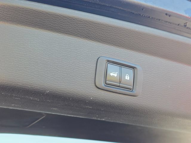 Used 2022 Mitsubishi Outlander SEL AWD/4WD image 14