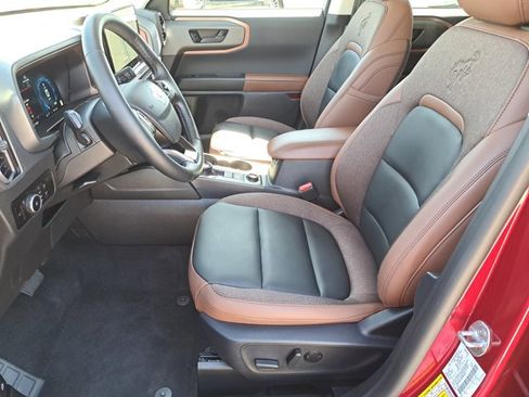 Certified 2025 Ford Bronco Sport Outer Banks w/ Outer Banks Tech Package+ image 17