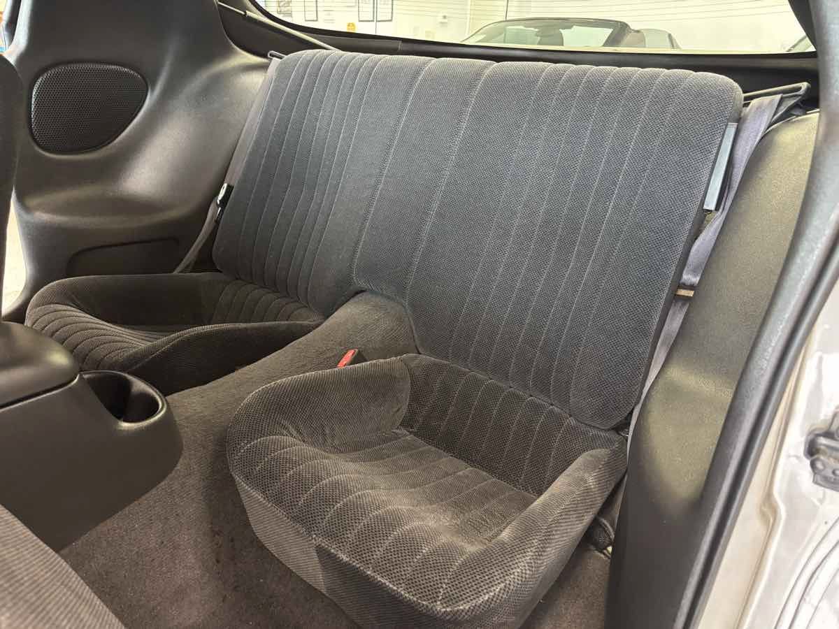 Used 2000 Pontiac Firebird Coupe RWD image 22