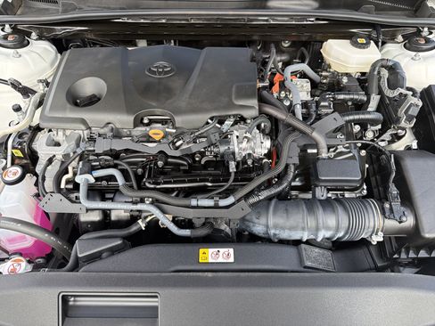 Certified 2025 Toyota Camry SE FWD image 22