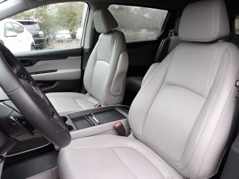 Used 2023 Honda Odyssey EX-L image 11