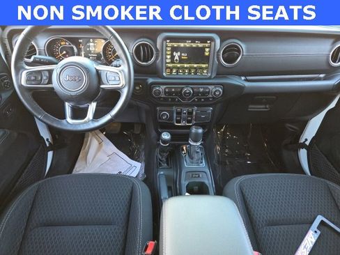 Used 2021 Jeep Wrangler Unlimited Sahara image 2