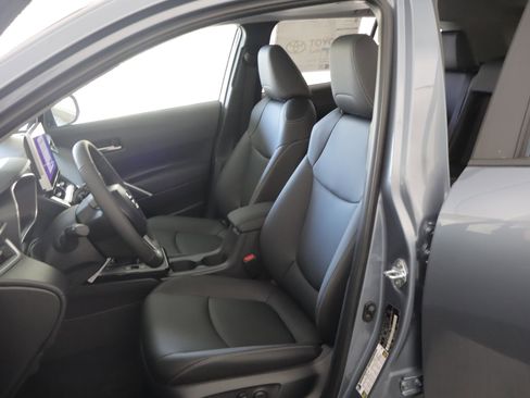 New 2026 Toyota Corolla Cross XLE w/ Convenience Package AWD/4WD image 9