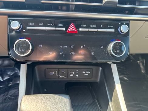 Used 2025 Hyundai Tucson SEL AWD/4WD image 22