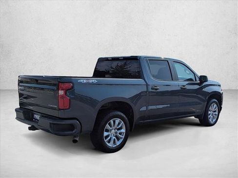 Used 2020 Chevrolet Silverado 1500 Custom w/ Custom Value Package AWD/4WD image 5
