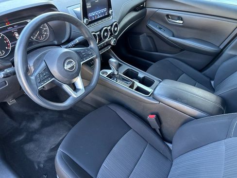 Used 2024 Nissan Sentra SV FWD image 9