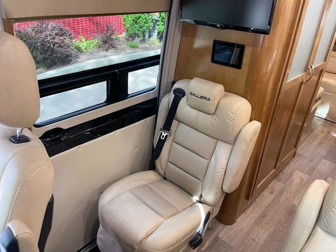 Used 2017 Mercedes-Benz Sprinter 3500 image 26