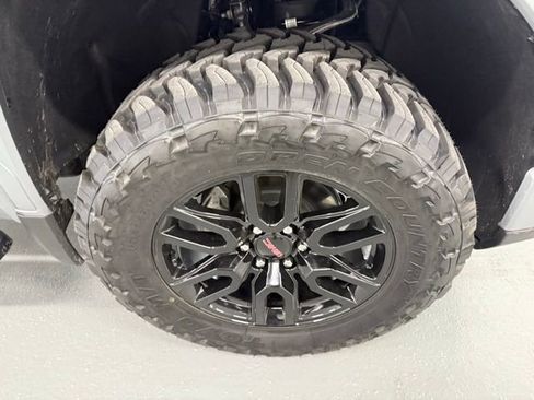 New 2026 GMC Sierra 1500 Elevation w/ Elevation Premium Package image 4