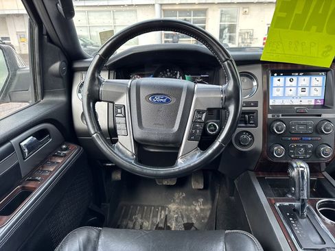 Used 2017 Ford Expedition Max Platinum image 13