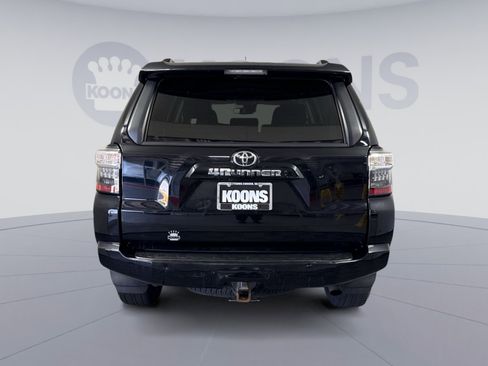 Used 2023 Toyota 4Runner SR5 AWD/4WD image 5