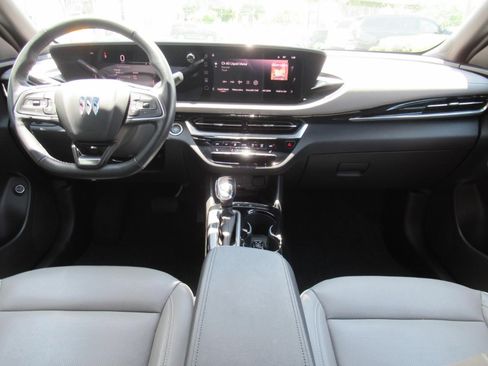 Used 2024 Buick Envista Avenir FWD image 12