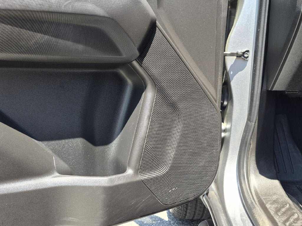 Used 2024 Chevrolet Colorado W/T RWD image 25