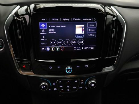 Used 2023 Chevrolet Traverse LT AWD/4WD image 26