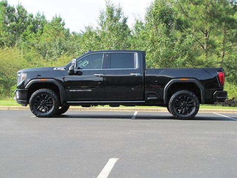 Used 2023 GMC Sierra 3500 Denali w/ Denali Black Diamond Edition AWD/4WD image 5