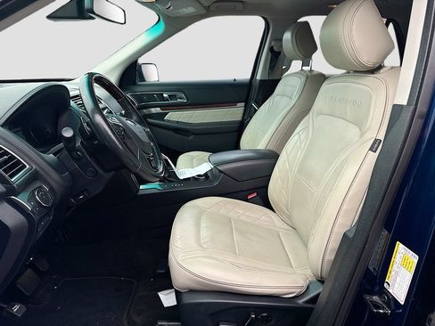 Used 2016 Ford Explorer Platinum AWD/4WD image 5