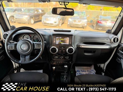 Used 2014 Jeep Wrangler Sahara w/ Dual Top Group AWD/4WD image 20