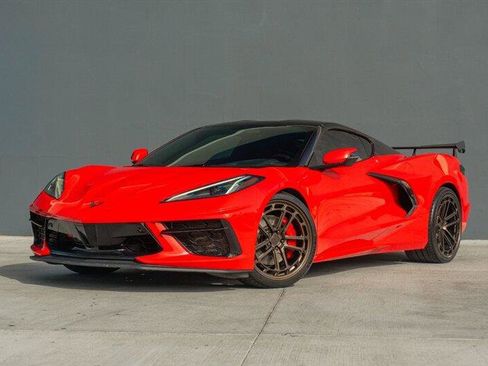 Used 2020 Chevrolet Corvette w/ 2LT Preferred Equipment Group image 4