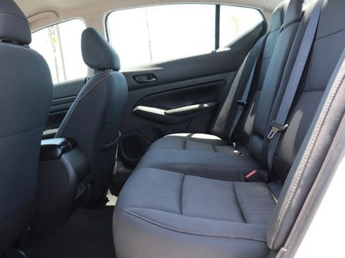 Used 2025 Nissan Altima 2.5 SV FWD image 13
