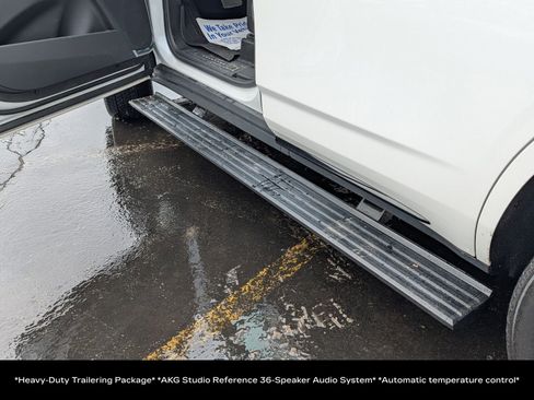 Certified 2024 Cadillac Escalade Sport Platinum w/ LPO, ONYX Package AWD/4WD image 5