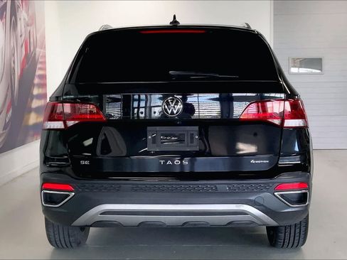 Used 2022 Volkswagen Taos SE AWD/4WD image 5