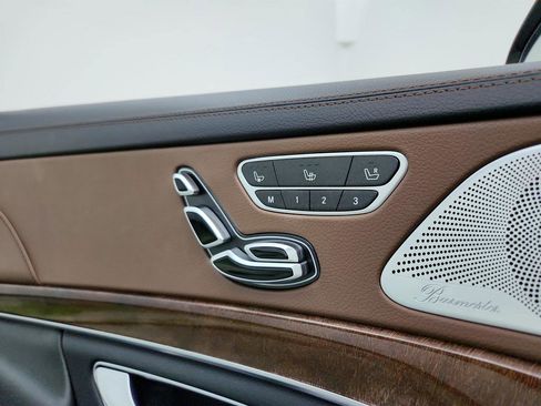 Used 2019 Mercedes-Benz S 450 Sedan image 23