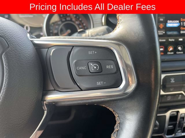 Used 2022 Jeep Wrangler Unlimited Sahara AWD/4WD image 28