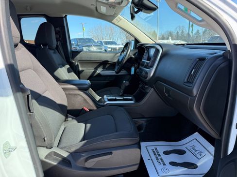 Used 2021 Chevrolet Colorado LT w/ Fleet Safety Package image 11