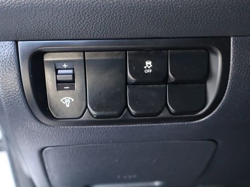 Used 2012 Kia Rio LX image 27